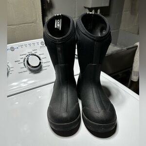 Size 2 Bog Boots
